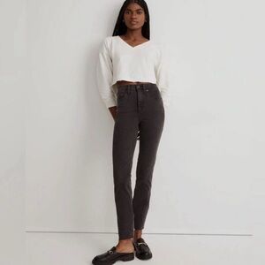 Madewell Stovepipe Jeans in Banberry‎ Wash: Raw-Hem Edition in Black Size 26
